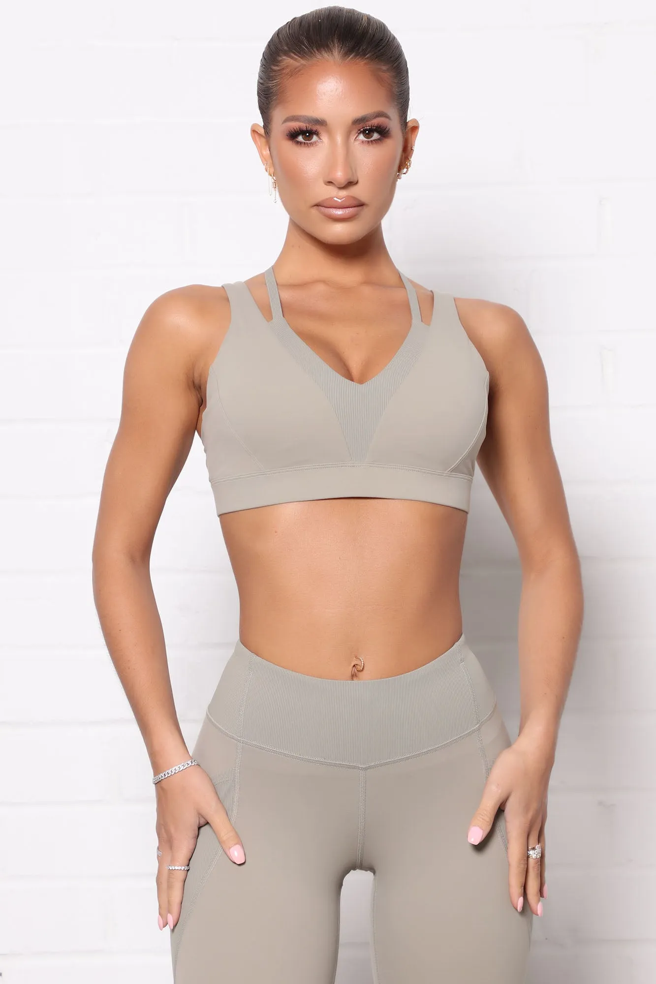 After Cardio Active Sports Bra In Power Flex - Light Army