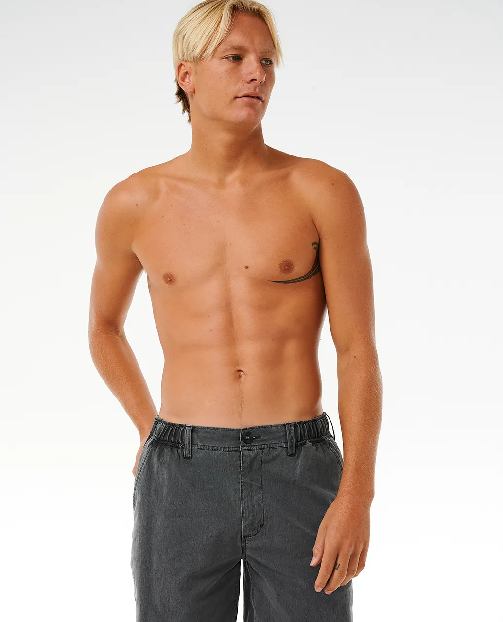 Boardwalk Reggie Easy Fit Walkshorts in Washed Black