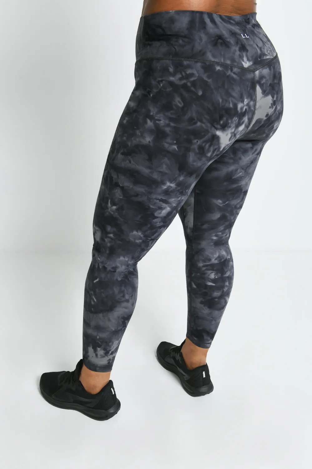 Curve Revitalise 7/8 High Waisted Leggings - Black Tie Dye