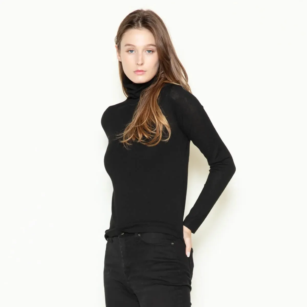 Lightweight Turtle Neck Sweater